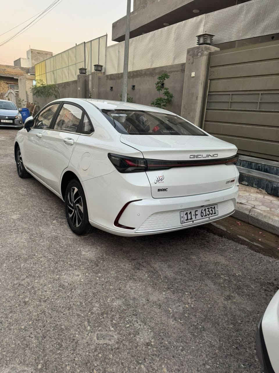 السلام عليكم بايك U5 2026 رقم بغداد حره مثبت الوحات كفاله حتى من الشخط ماشيه ٣٠٠٠ كيلو. بصمه كشنات جلد تحكم استيرن جهتين كاميرا شاشه مري شفط السعر ١٩مليون ونص. مكان السياره مركز الكوت ***********

