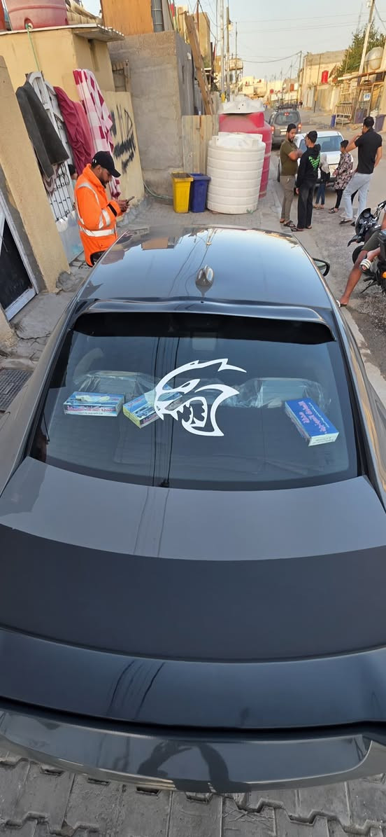 السلام عليكم جارجر 17 اصل R/T نضيفه استخدام شخصي بيها قطعتين سرقه ومدكر امامي اربكات كلها سليمه سياره بسمي تحويل ثاني يوم مامتواجد ع فيس ***********
