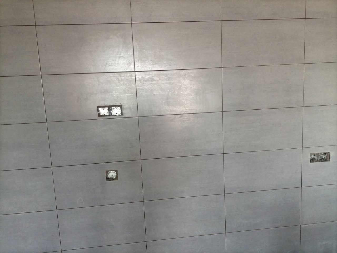 خلفة سيراميك أرضي جدران الوح بيات درج شغل درجة أولى ***********////***********
