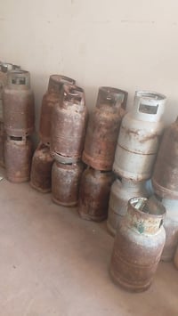 بوش قناني للبيع  07814569949
