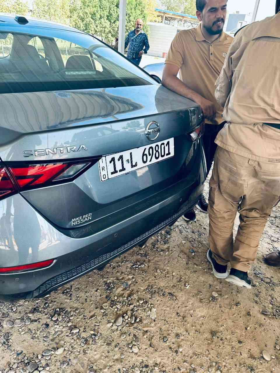 السلام عليكم
نيسان سنترا 2022 SV محرك حجم 2000
رقم بغداد معوقين معوقين
المحرك والكير بشرط ما مفتوحين 
السعر 125 وبيها مجال قليل
للاستفسار ***********
