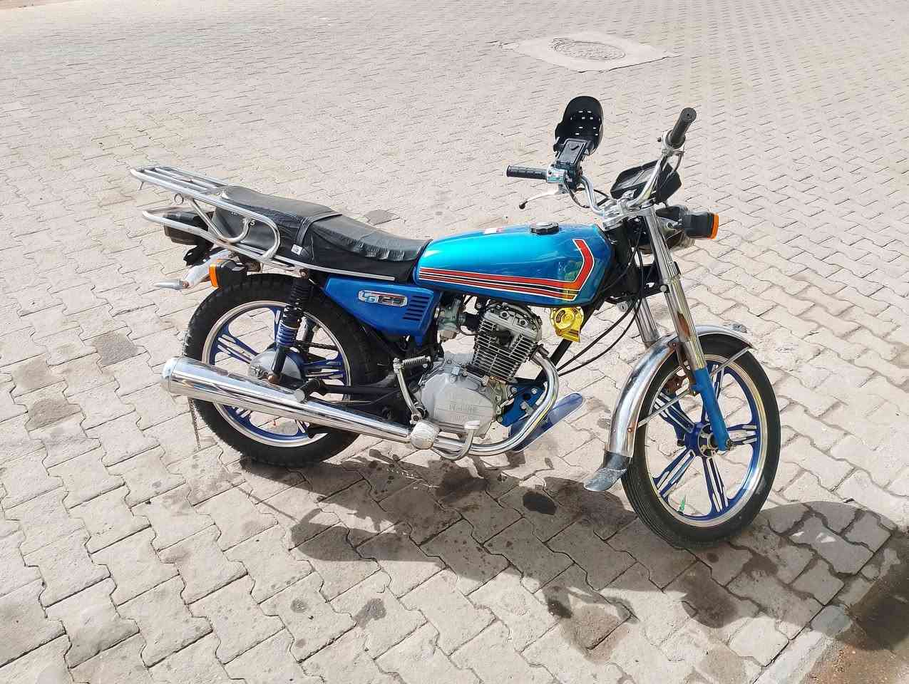 السلام عليكم للبيع دراجه نضيفه موديل 20 وكيله العارضي المكان نجف السعر 650 وبيه مجال حك الجيه ***********
