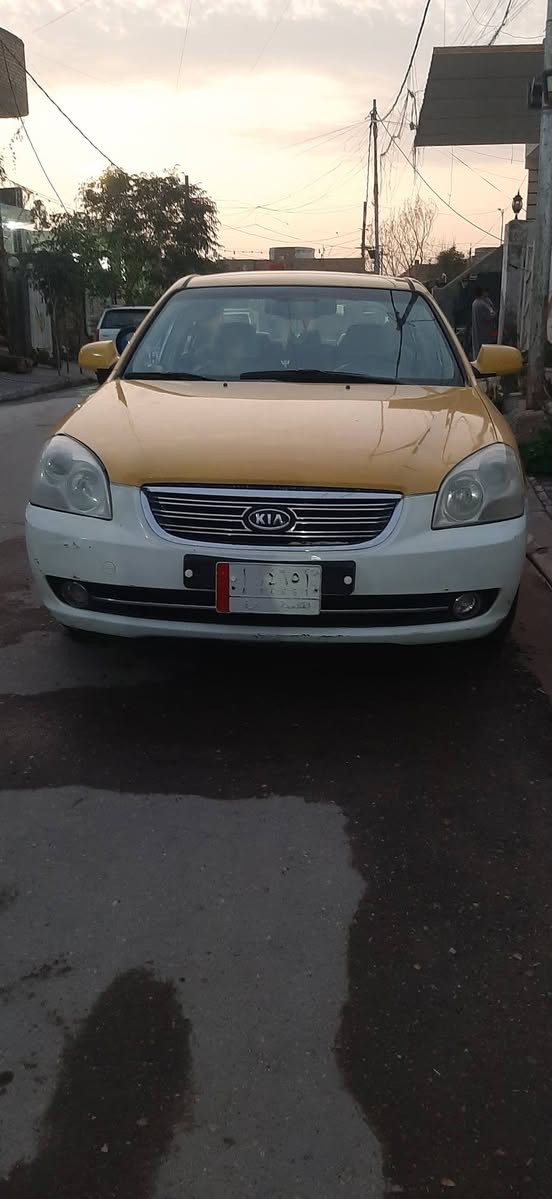 عندي زوج لايتات مستعملات اصليات لامفتوحات ولا مجليات كيا اوبتما ٢٠٠٨ 
١٠٠ الف الزوج 
دعاميه اماميه كلش نظيفه ابيض صدفي ٩٠ الف 
دعاميه سلفر وارد امريكي ام الاشارة بيها فطرين باللحيه الجوة ٦٠ 
رقمي موجود والشراي يتصل 
***********
