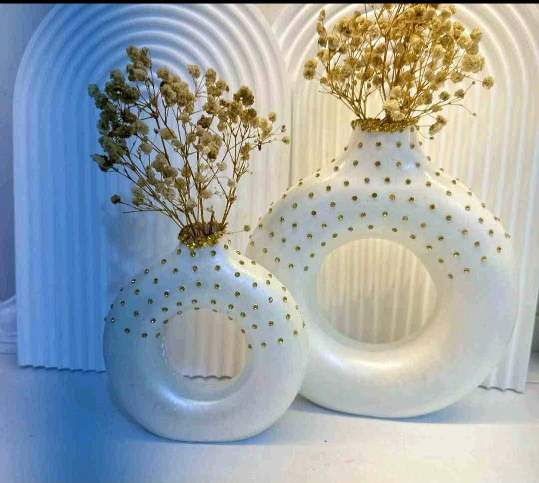 السلام عليكم صصياني خطوبه وصياني مباخر كلمن وسعره للحجز وات ساب 😍***********
