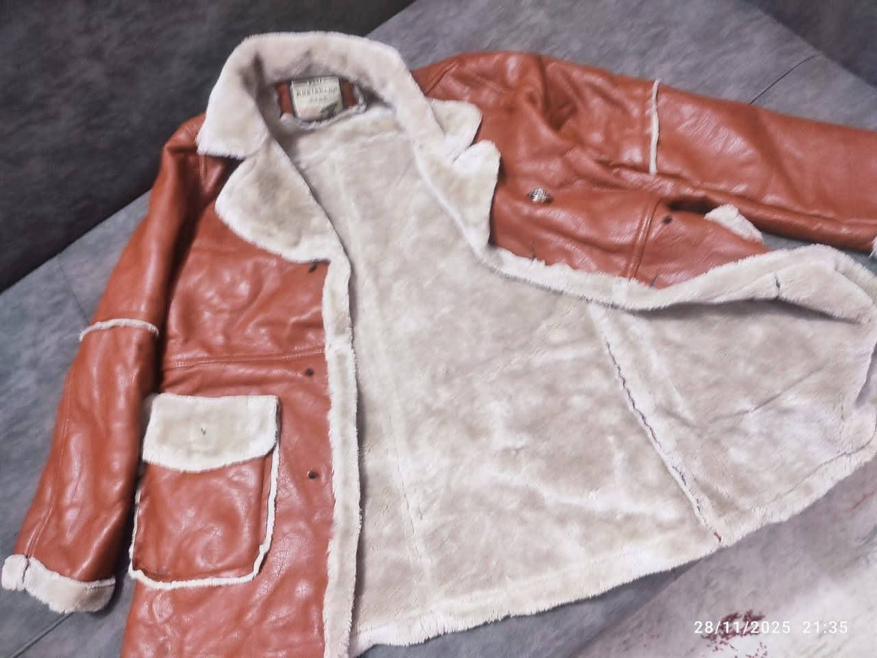 ‎البدله تلبس من ١٠ سنوات ل ١٥ سنه سعر ١٥ ولقمصله نسائيه جلد طبيعي ١٠٠% سعر ١٥‎ النجف, العراق


**إذا كنت صاحب هذا الإعلان وتريد حذفه لأي سبب، رجاءا أرسل رسالة إلى الدعم الفني**