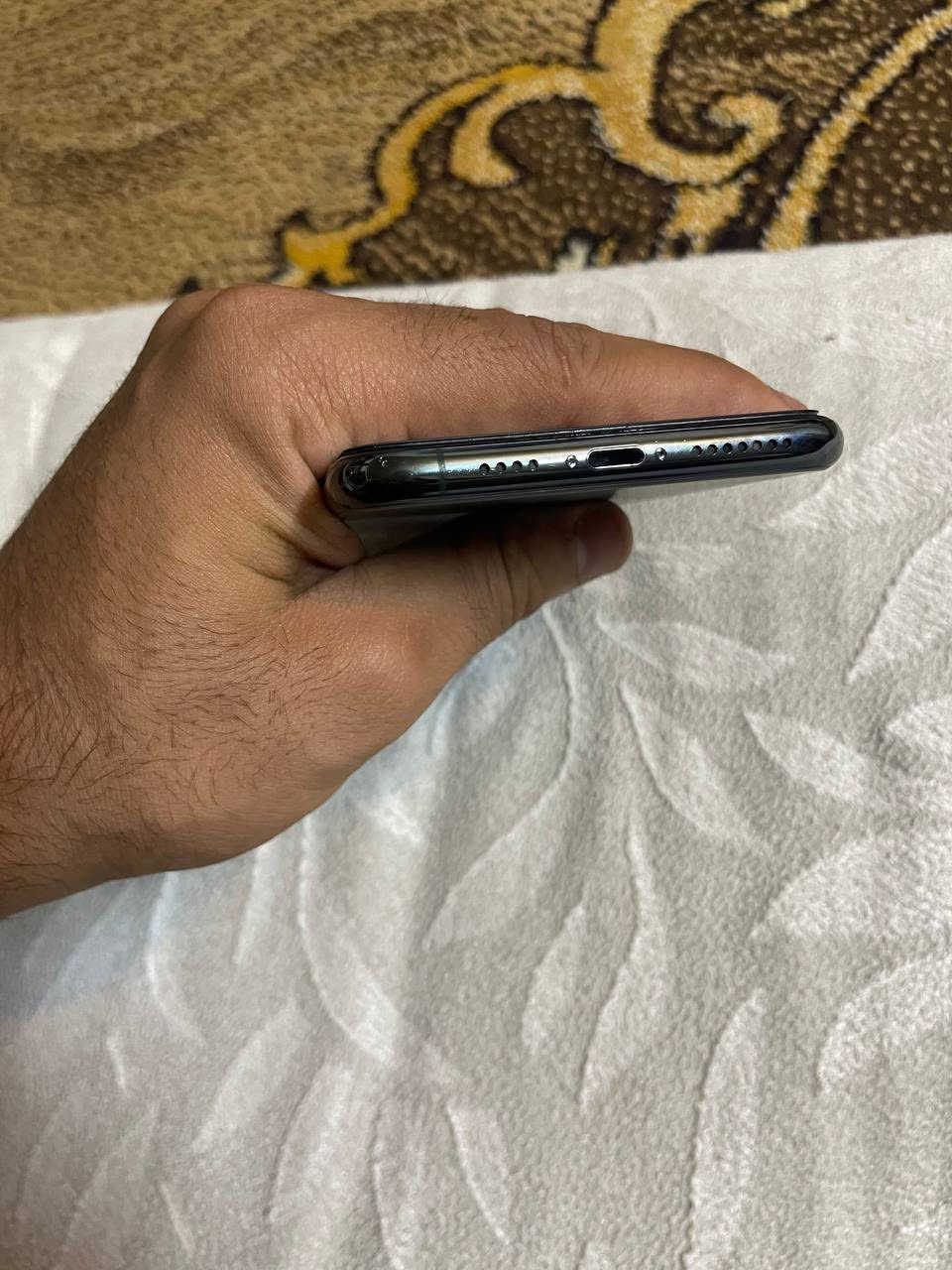السلام عليكم
iPhone 11 Pro Max
لون زيتوني
ذاكرة 256
بطاريه 78‎%‎
نموذج m 
وتر ممفتوح ولا داخل تصليح
نضافه 100‎%‎ 
كلشي بي شغال مناقصه اي شي 
بدون ملحقات جهاز وويا فقط كيبل 
الجهاز نضيف كلش والشحن انسى ميصرف شحن ابد 
جهاز مال بيت استخدام شخصي
السعر 390 وبي مجال بسيط 
الي ميعجبه لسعر ليكسر بي ولايعلق 
كلشي موجود بلسوك 
مكاني بغداد حي الاعلام 
*********** موجود واتساب 

اسف ع اطاله ❤️
