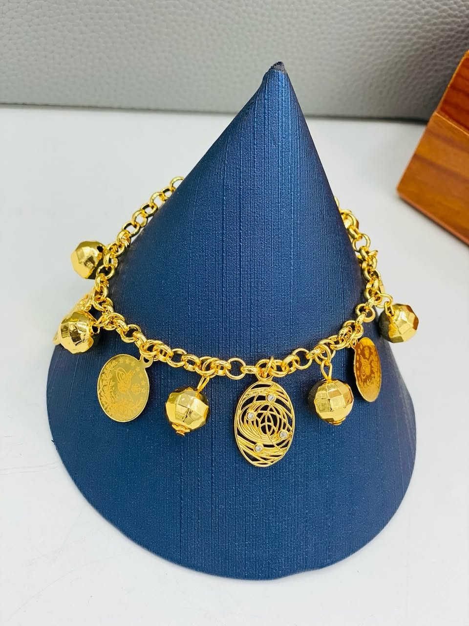 🦋 سوار فرفشة ترند
أناقة ناعمة ولمعة تخطف النظر ✨
قطعة مميزة تكمل إطلالتك بكل بساطة وجمال 💖
‏_______________girly______________
نتميز بكل ما هوة جديد بعالم الاكسسوارات 💍
للاستفسار يرجى مراسلة الصفحة 📩
أو زورونا بموقعنا الكائن في:
📍 تكريت – مجمع العقيق التجاري مقابل منتزه زيونة
🚚 يتوفر توصيل إلى كافة محافظات العراق
#اكسسوارات #سوار #ذهب_برازيلي #ترند #اكسبلورexplore


**إذا كنت صاحب هذا الإعلان وتريد حذفه لأي سبب، رجاءا أرسل رسالة إلى الدعم الفني**