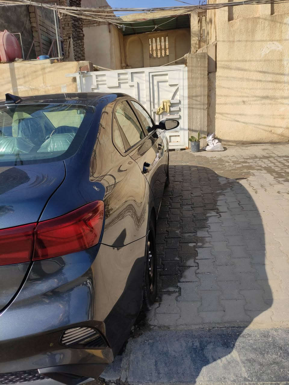 السلام عليكم
فورتي 24
حادث فقط باب خلفي ومبدله بأصلي وكاله
بارد قليل بالباب مالت  السايق 
السياره جديده  نص فول 
كامره دواره 
شاشه كار بلي 
تحكمات استيرن 
مثبت سرعه
مانع انزلاق 
قياده ذاتيه 
 رقم معوقين وكاله عامه من صاحب الرقم 
السعر 165وبيه مجال
 بس الجناي تفيده 
***********
