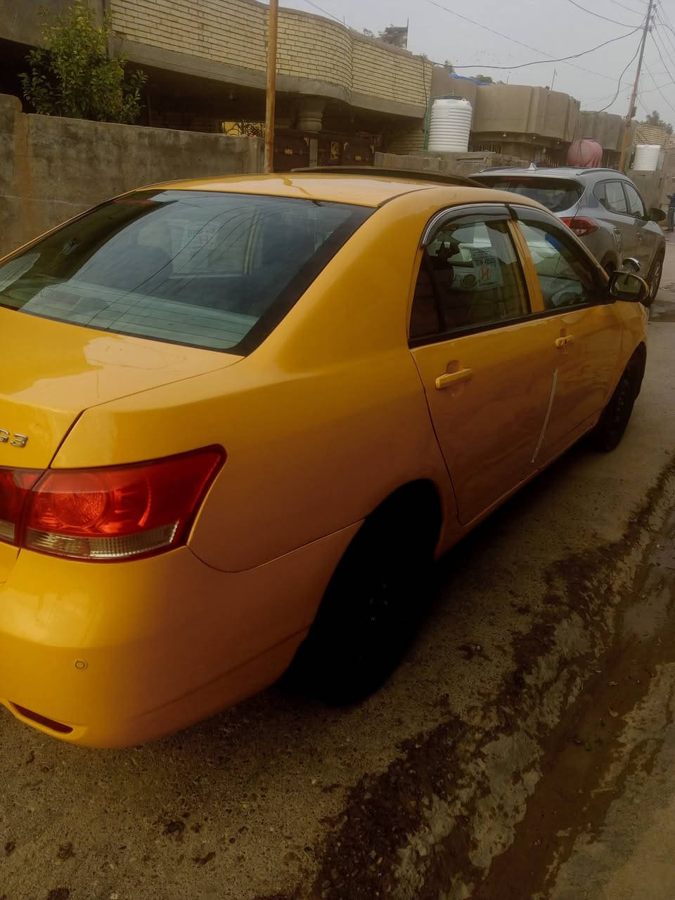 سلام عليكم
بي واي دي G3 موديل 2013 

رقم بغداد دولي بأسمي تحويل ثاني يوم 

فتحة تحكمات بصمة تشغيل بصمة ابواب  فتحة سلايت روف 

صدر كلة جديد مشط ستيرن جديد 

كير جديد 

كير محرك تبريد شاصي مكفولة 

بيها رصعة باب السائق ورجعتها بارد 

مصبوغة عام للجمالية اثر جراد 

دوشمة كشنات وأرضية جديدة 

سيارة مابيها اي نقص 

العنوان / بغداد تقاطع النهروان 

السعر / 55 وبيها مجال 

الهاتف / ***********
***********
