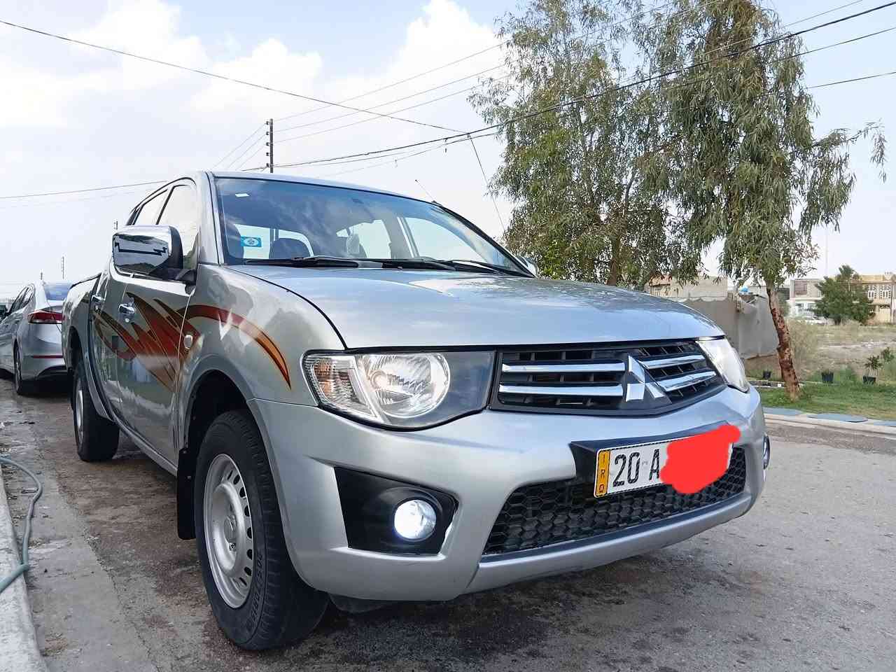 بيكم ميسيبوشي L200
2010 رقم ديالى سنويه ٣١ بأسمنا 
للبيع 78 ورقه وبيها شي قليل 
مصبوغه عام الضرر 
تكمه جهة باب سايق ونصف ااقماره فقط 
اثر سقوط شجره عليها باقي مكفول 
العنوان ديالى بعقوبه الحكيم 
*********** 
تبريد تدفئه 
كير عادي 
مكينه خير من الله 
اكسل كله نضيف 
مسويلها ادامه من نوزلات بلكات راديترات 
دهن درجه اولى تنضيف مكينه 
باتري جديد 
صدر جديد 
قوايش جديده
