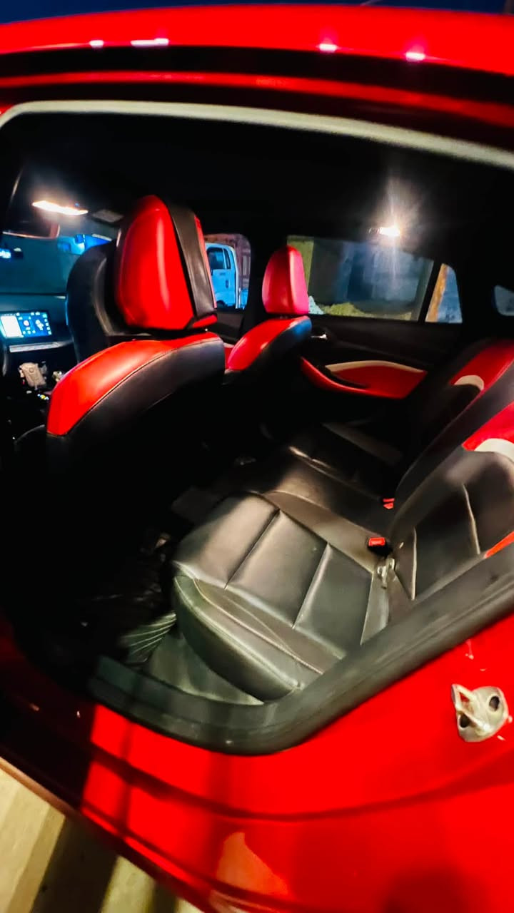 السلام عليكم MG-GT للبيع فقط
بيع مستعجل 
ماشيه 69 الف كيلو متر
رقم اربيل بسمي  
فول مواصفات رادارات
ضمان شركة 6 سنوات او 200 الف كيلو متر 
بيها صبغ جنطه فقط  
وبيها بعض طخات موضحة في الفديو
محرك  1500 تيربو
السياره بعدها ضمان الشركة
‎المواصفات :
‎مصابيح نهارية LED
عداد ديجتال
‎مصابيح خلفية LED�‌‌‎مرايا جانبية كهربائية
ابل كاربلاي و اندرويد اوتو�‌‌‎اشارات في المرايا الجانبية�‌‌‎بصمة تشغيل�‌‌‎مقود من الجلد
‎مقاعد جلد رياضية�‌‌‎مكابح توقف الكترونية EPB �‌‌‎مكابح انتظار الكترونية AUTO HOLD �‌‌‎ABS
‎نظام الثبات الالكتروني ESP�‌‌‎نظام توزيع قوة الكبح EPD�‌‌‎نظام مراقبة ضغط الهواء في الاطارات�‌‌‎فتحة تكيييف خلفي�‌‌‎نوافذ كهربائية 
‎مقود قابل للتعديل
‎شاشة 10 انش مع نظام بلوتوث
‎تحكم بالمقود 
‎مداخل USB مع شاحن
‎مدخل كهرباء 12 فولت�‌‏Apple Car Play
‎كاميرا خلفية مع حساس خلفي
4 كاميرات
‎دبل صالنصة 
‎مثبت سرعة
تحديد مسار 
‎ويل 17 من الالومنيوم
رادار امامي
رادار خلفي 
كامرة 360 درجة

السعر 115 وبيها مجال للاستفسار اتصل ***********
