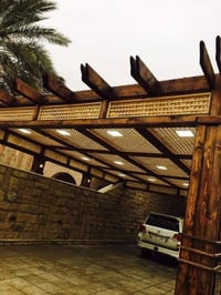 مستعدون لعمل المظلات وغرف الاستراحه والمنازل الخشبيه للاستفسار 0770021...