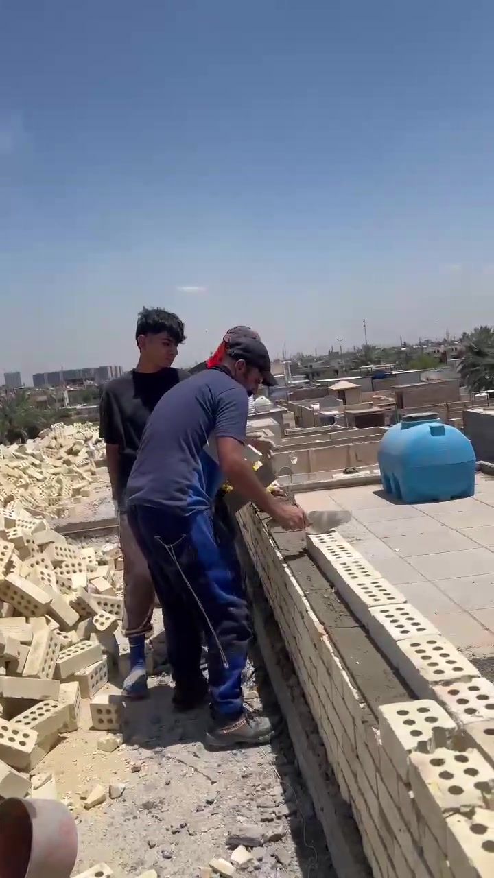 السلام عليكم من رخصت الادمن خلفه بناء متفرق حاليآ اشتغل داخل بغداد الكرخ فقط للتواصل ***********
