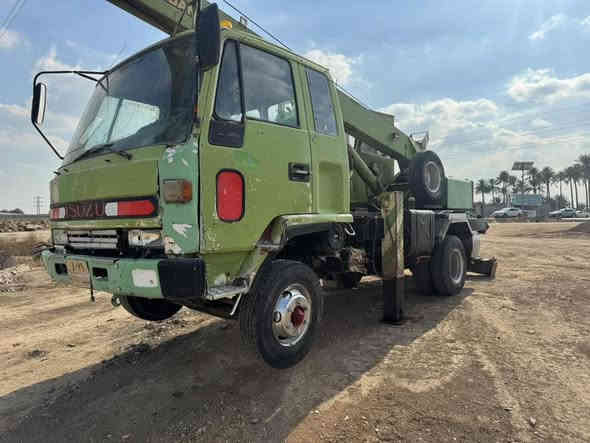 للبيع ازوزه موديل 91 مكينه فوزه 14 كرين سلايتين جاهز ***********
