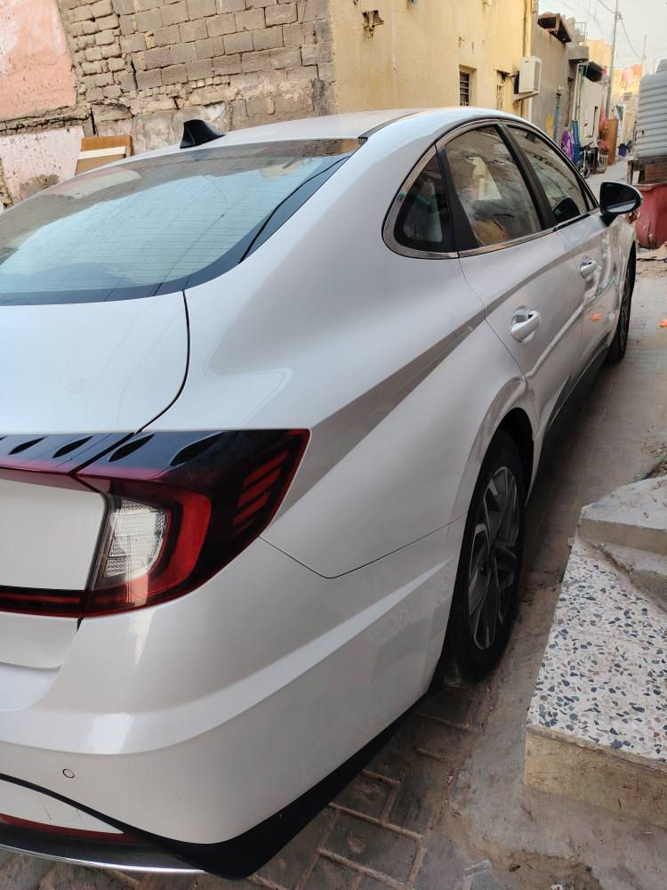 الوصف: سوناتا خليجي موديل 2020
السيارة كفالة ضربة بارد حادث عدا باب السائق مفتوح بدون حادث
حساسات امامي خلفي
تبريد قطعتين
شاشة لمس
اشاير بالمري
تخم تاير جديد مع سبير ويل
دوشمة جلد أرضية وكشنات
السيارة اقصاد استقطاع مباشر بعد سنه وتصير حرة
محرك اقتصادي 2000
السعر 177 بيها مجال حك الجية
*********** واتسب البصرة, العراق
