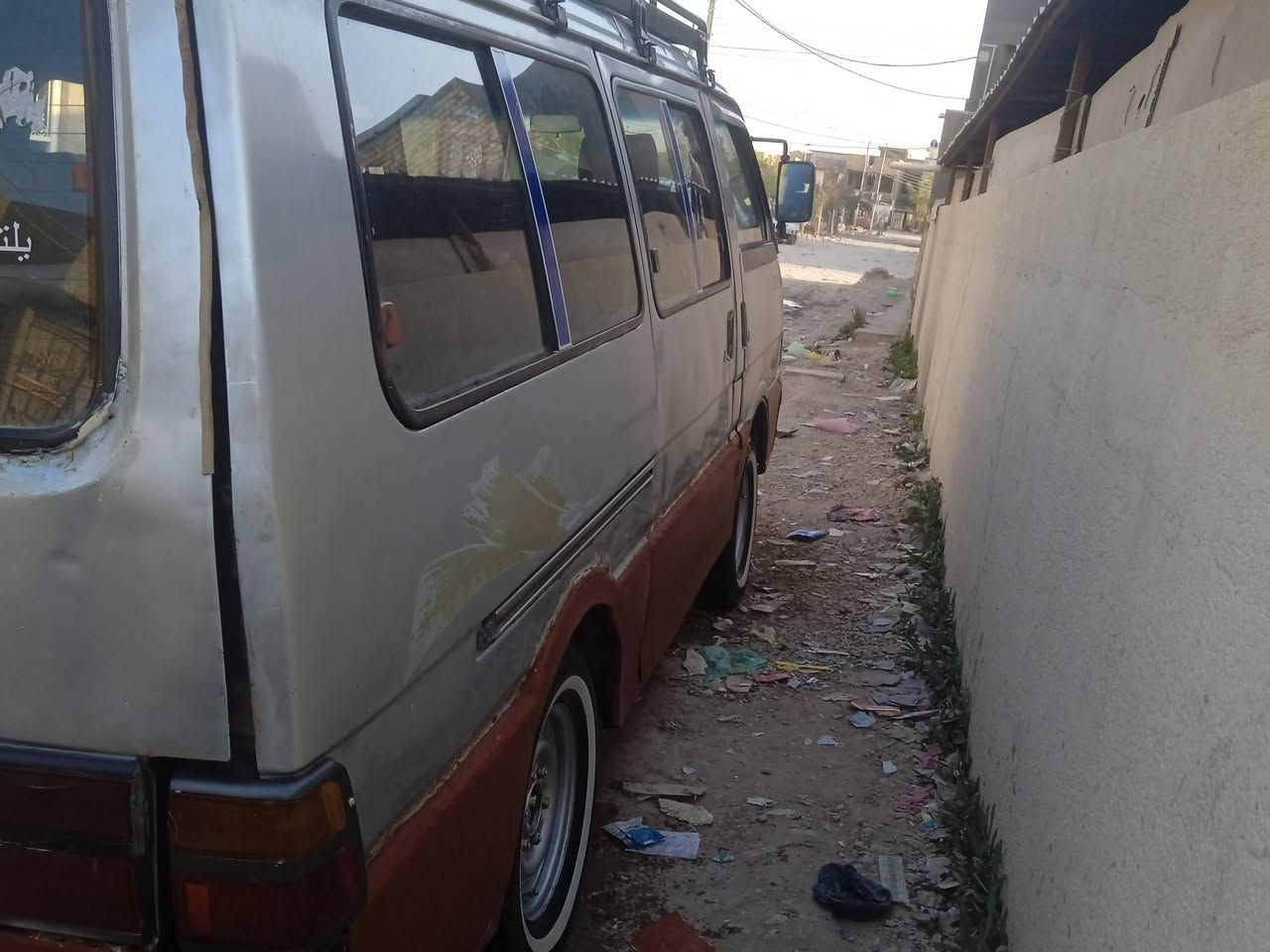 كيا بستا موديل 93 شواصي على الشركة  مكينة جديدة بعدها على السحك كير جديد وبم جديد حجل وكاعية شغل جديد تغليف كاعية جديدة وحدادية  السيارة جاهزة رقم بابل وكالة بأسمي تريد تحويل تريد وكالة اني حاضر السعر 50وبيها مجال مكان السيارة بالحلة للاستفسار الاتصال على الرقم***********
