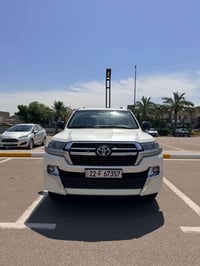GX.R 2021 V6 فول مواصفات للأخير  كراند تورنك باب اول  حجم المحرك 4000 ...
