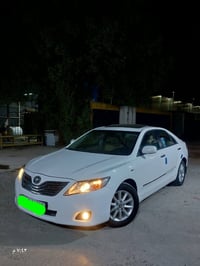 للبيع كامري 2010خليجي رقم بابل دولي تحويل مباشر سيارة فول مواصفات فتحه...