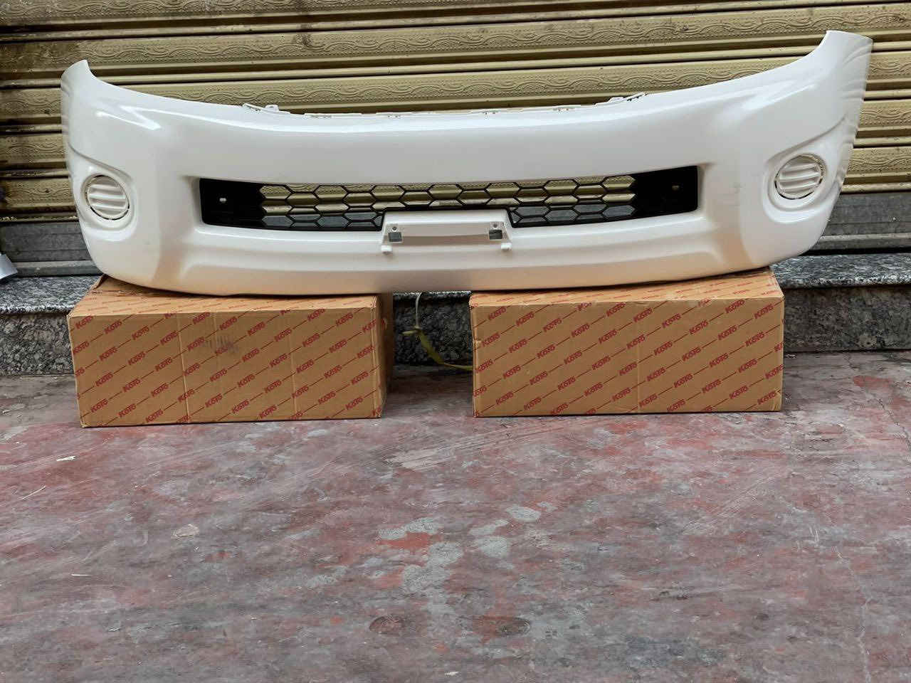 السلام عليكم 
تعلن شركه الزهراء عن توفر 
ادوات بيك اب هايلوكس 
دعاميه إماميه 
فول لايت 
شباك 
بنيد 
جاملغات 
دعاميه خلفيه 
باب خلفي 
بدنه 
بك لايت 
مرايات جانبيه 
سبايدرات 
راديتر ماء 
راديتر تبريد 
ادوات حداديه 
السنك مجمع مينا 
للاستفسار مراسلة الصفحه
اوالاتصال *********** 
يتوفر توصيل للجميع المحافظات
