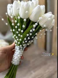 مسكة توليب • جلسات تصوير • اناقة