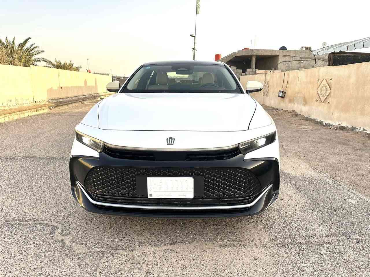 السلام عليكم 
السعر 28.300
رقم بغداد
باب شفط 
صودوك كهرباء 
-تويوتا كراون
-خليجي السياره مكفوله مع سونار بالمنشور بيهه طخه بسيطه بالباب الايمن  او ممبينه 
-موديل 2023
-تبريد بالكراسي
كراسي ثنين كهرباء
JBL سماعات 
- رادار امامي
-رادار خلفي
-وخاصيه النقطه العمياء
-ذاكره خزن بكرسي السائق
-ستيرن كهرباء
تحكمات خلفيه :
-فتحه سقف
وبعد مواصفات معروفه 
- عداد (ممشى) السياره53الف كيلو  و قابل للزيادة .
- ⁠تقرير للسياره موجود بالصور 
283
للتواصل (***********)
اعتذر عن مرارس
العنوان البصره  دور المطار
