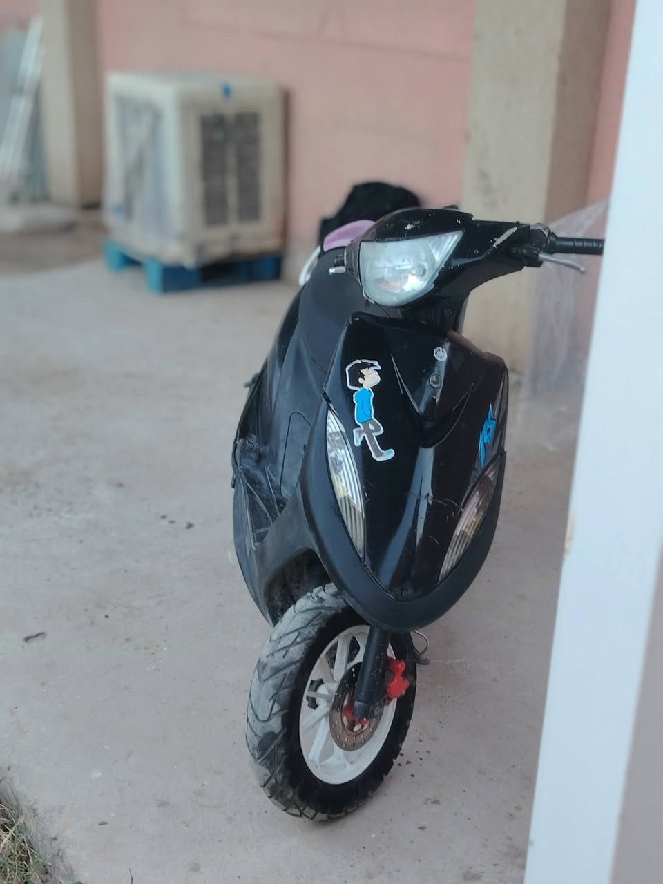 السلام عليكم للبيع ماكس عدله
مابيه نقص شغل واطلع
كلجات رياضي WF
 شلعه ومعدل تشك الكاع
دراجه بس ولفات مبدل
الـ سعر 550 بيها مجال
الـ رقم وتساب فقط
لـ***********
