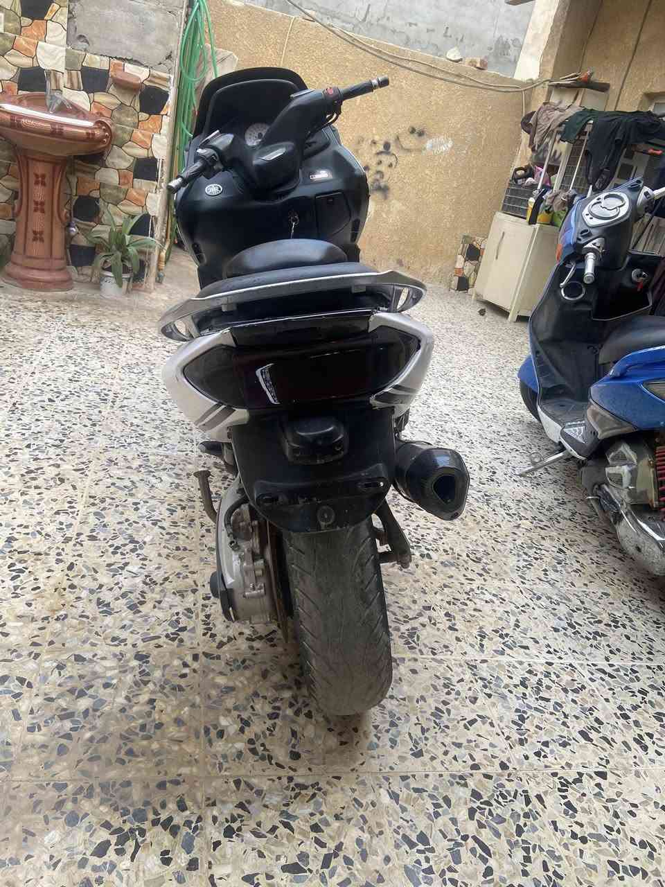 سلام عليكم تي ماكس ٧كابريتر
للبيع كفاله عامه اوراق اصولي مكمركه جاهزه لترقيم 

دهن فلتر امزويل جديد مبدله نقصه فج خلفي وتريشه يمنه 

سعره ١٨٠٠ بي مجال ديالى بعقوبه ***********
