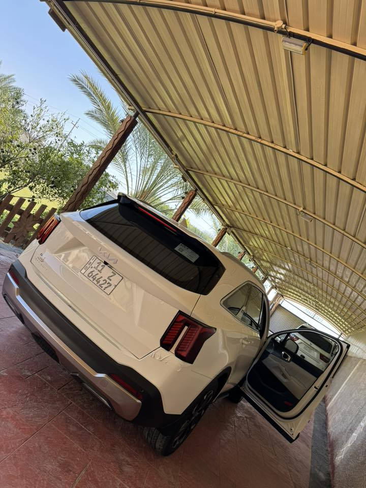 السلام عليكم
سورنتو 2025
داتا شو
كامرات4./360
تحكم بالبصمة تشغيل عن بعد +قيادة الية ترجع وتتقدم
6سلندر
صندوق كهربائي 
ماشية 13الف قابل للزيادة 
مكفولة كفالة عامة 
***********
السعر $$$$35/500دولار
