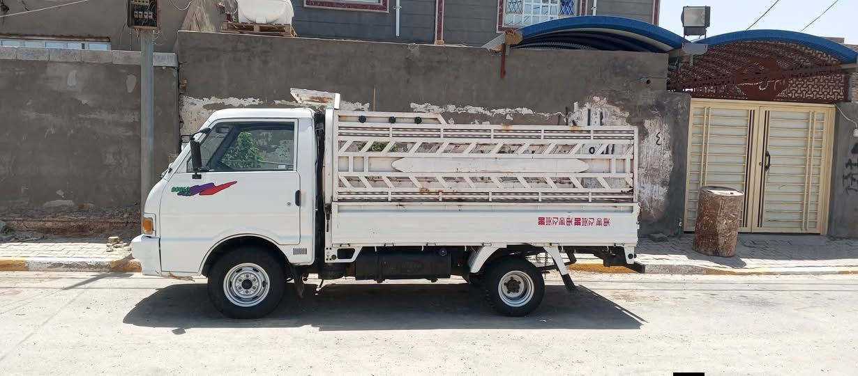 كيا بنكو 96رقم قادسية الماني تحويل مباشر مالكهه ديوانية السعر 42 وبيهه مجال 
مكينه قليل بخار بدون تنقيص حداديه ومشط وتخم تاير جديد كهرائياتهه شغاله كير واكسل خير من الله مصبوغه جماليه.للاستفسارعنواني ديوانية.‏‪***********‬‏
