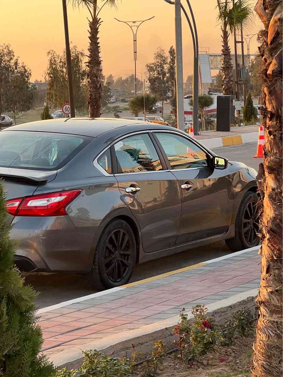 السلام عليكم 
للبيع نيسان التيما موديل 2016
رقم سليمانية
سعر  99 ورقه وبيها مجال لطيبين
رقم سنويه فحص وهزه كله جديد
مكينه وكير وتبريد كله بشرط وين ماتريد افحص
محرك اربعه سلندر تنفس طبيعي المرغوب
مواصفات S معروفه
بصمه 
ابواب بصمه 
صندوق بصمه
تحديد سرعه
تشغيل عن بعد 
شاشه وكاميرا
وبعد بيها مواصفات 
سيارا بيها بونيت وجاملغين و باب سكن بخ بجم خلف كبس شرط الاستفسار اكثر على خاص او واتساب  مصور سيارا كامله كلشي واضح بيها شراي يجي خاص ادزله 
سيارا احلى من صور سيارا نظيفه ما بيها مصرف 
حجر كزوز بشرط
ارباكات استيرن طاك وراجع سستم
هاتف اسيا [*********** ] 
هاتف كورك [ ***********] واتساب

عنوان سياره كركوك شوراو كركوك, العراق
