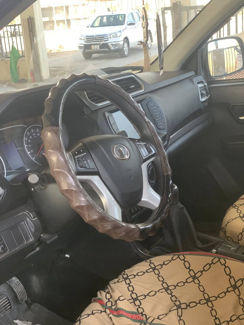 للبيع كريت ٢٠٢٤ مكفول رقم قادسيه مكانها سماوه ماشيه ٦٩ الف لااستفسار ***********
