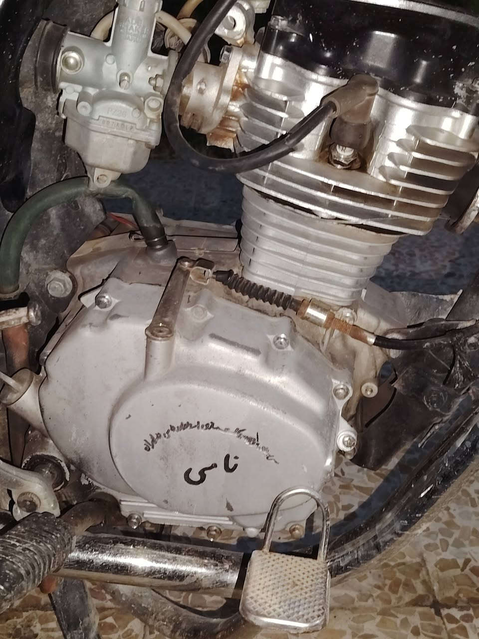 السلام عليكم مطور نامه ألفين أو ١٨ مكينه مفتوحه ماناقصو ايشي كلو نضيف جاهز للشغل السعر 225 بي مجال ***********
