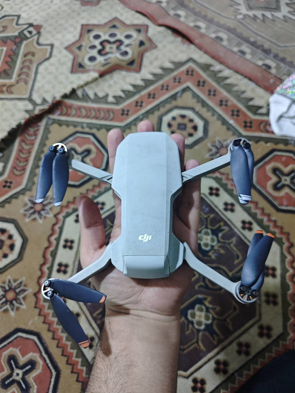 درون Mavic dji
بعد 4 كيلو 
500 متر ارتافع 
دبل بطاريه 
نضفتها 95% 
مكاني بغداد ما عندي توصيل 
سعر. 450 قفل قفل قفل بدون عمله فقط شراي يتفضل خاص


**إذا كنت صاحب هذا الإعلان وتريد حذفه لأي سبب، رجاءا أرسل رسالة إلى الدعم الفني**