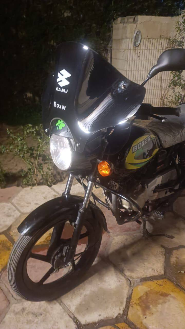 بوكسر للبيع مودل 23 
مرقمة بغداد باااسمي 
مكفولة تجي تفحص يلا تاخذ 
 قفل قفل قفل 1800
7759704446 
بدون مراوس شباب وبدون كسران 
الدراجة نضيفة وحتى مامشتغل بيها دلفري
