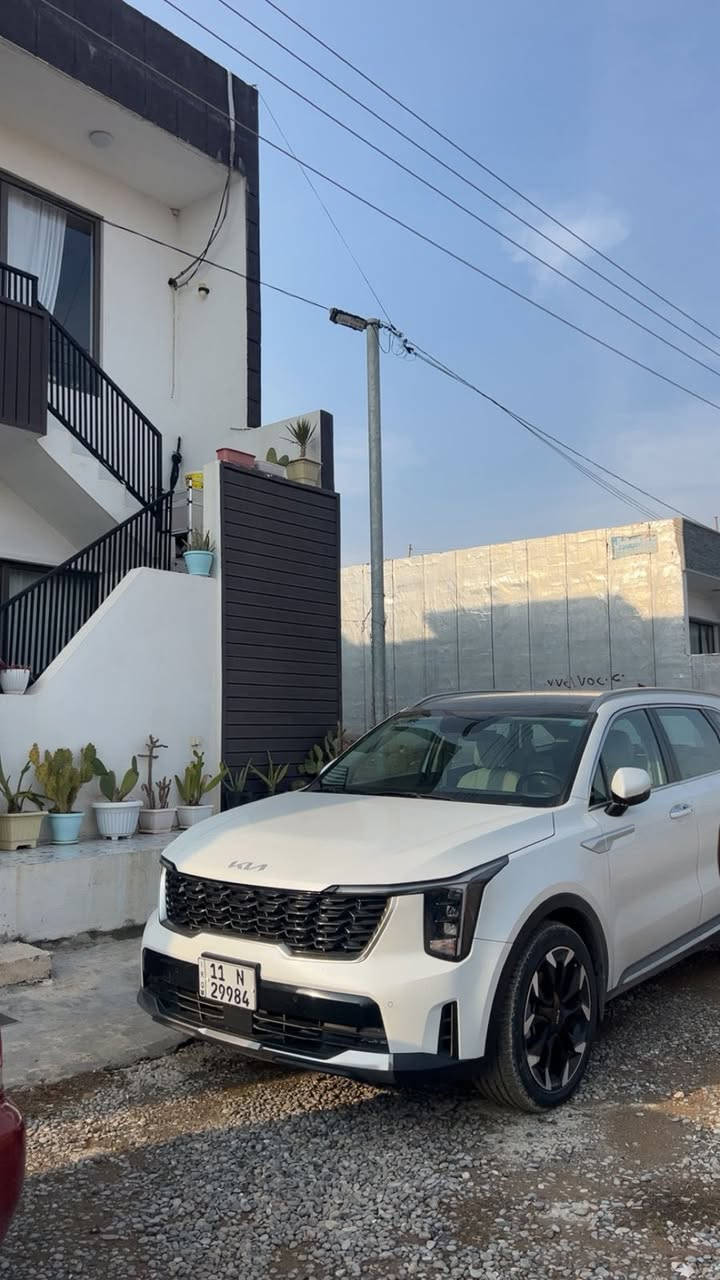 ((سلام عليكم))
للبيع كيا ((سورنتو 2024))
ماشية ((45 الاف كم فقط))
رقم بغداد الجديد سنوية جديدة
مكينة ستة سلندر 
كفاله عامة
سيارة فول 1/1 عده الكامرات الجانبية
المواصفات :- 
ويل 20
بصمة تشغيل وابواب وجنطة
كامرة خلفية
((داتا شو))
كشنات قماش ومدوشم جلد طبق الأصل 
كشنات كهرباء 
كشنات الخلفيه قلاب كهرباء 
شاشة متصله
شفتات ستيرن 
تشغيل عن بعد 
حساسات 360 
ثلاث انظمة قياده 
شحن لاسلكي
منافذ تايبسي
بصمة عدد اثنين
بلوجكتر لد
مري شفط 
ترحيب 
لد مخفي متغير الاوان 
سبعة راكب ((7))
الخ من المواصفات المعروفة …..
الاضافات :- 
السعر 320$ وبيها مجال بسيط
مكان السيارة بغداد الغزالية
للاستفسار ***********
‭***********
