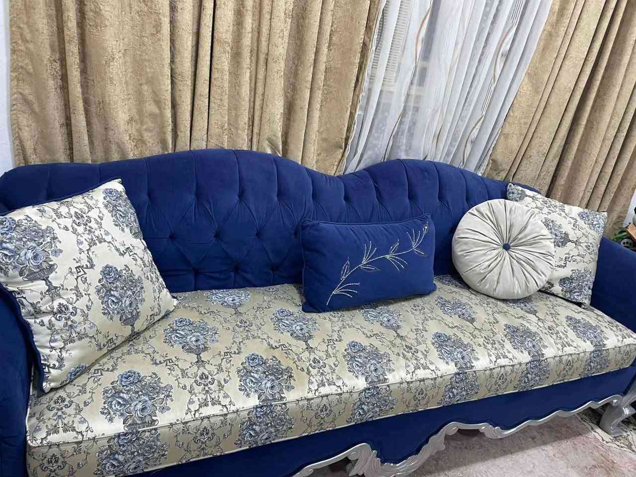 مخولة بالنشر
قنفات للبيع 
المنشأ كويتي
العدد 3 قطع كبار نظيفات صار كم شهر من اخذوهم 
سبب البيع حجمهم كبير عن المكان
حسب ما موضح في الصور والفيديو
العنوان . البصرة . الموفقيه . الاملاك
السعر 500 الف وبيهم مجال
باقي التفاصيل على رقم هاتف ابو الحلال نفسه
***********
