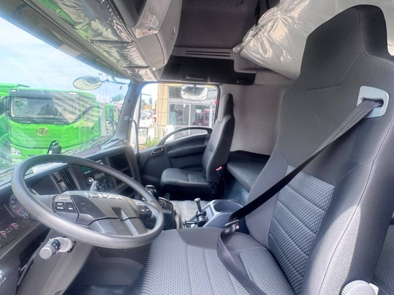 Sell Isuzu tractor, liquid slow. ZF, 520 horsepower.


**إذا كنت صاحب هذا الإعلان وتريد حذفه لأي سبب، رجاءا أرسل رسالة إلى الدعم الفني**
