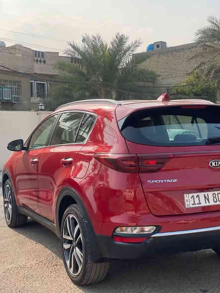 للبيع فقط سبورتج 
سياره جديده بمعنه الكلمه عل ايدنه من هيه زيرو 
ماشيه97 كلها عل بلاد 

داخل عسلي ملكي 
موصفاتها بيسك 
مري قلابه 
حساسات اماميه
حساسات خلفيه 
مري شفط 
تحكم ستيرن بيها بعد موصفات معروفه 
سعر189بيها مجال للشراي
***********
