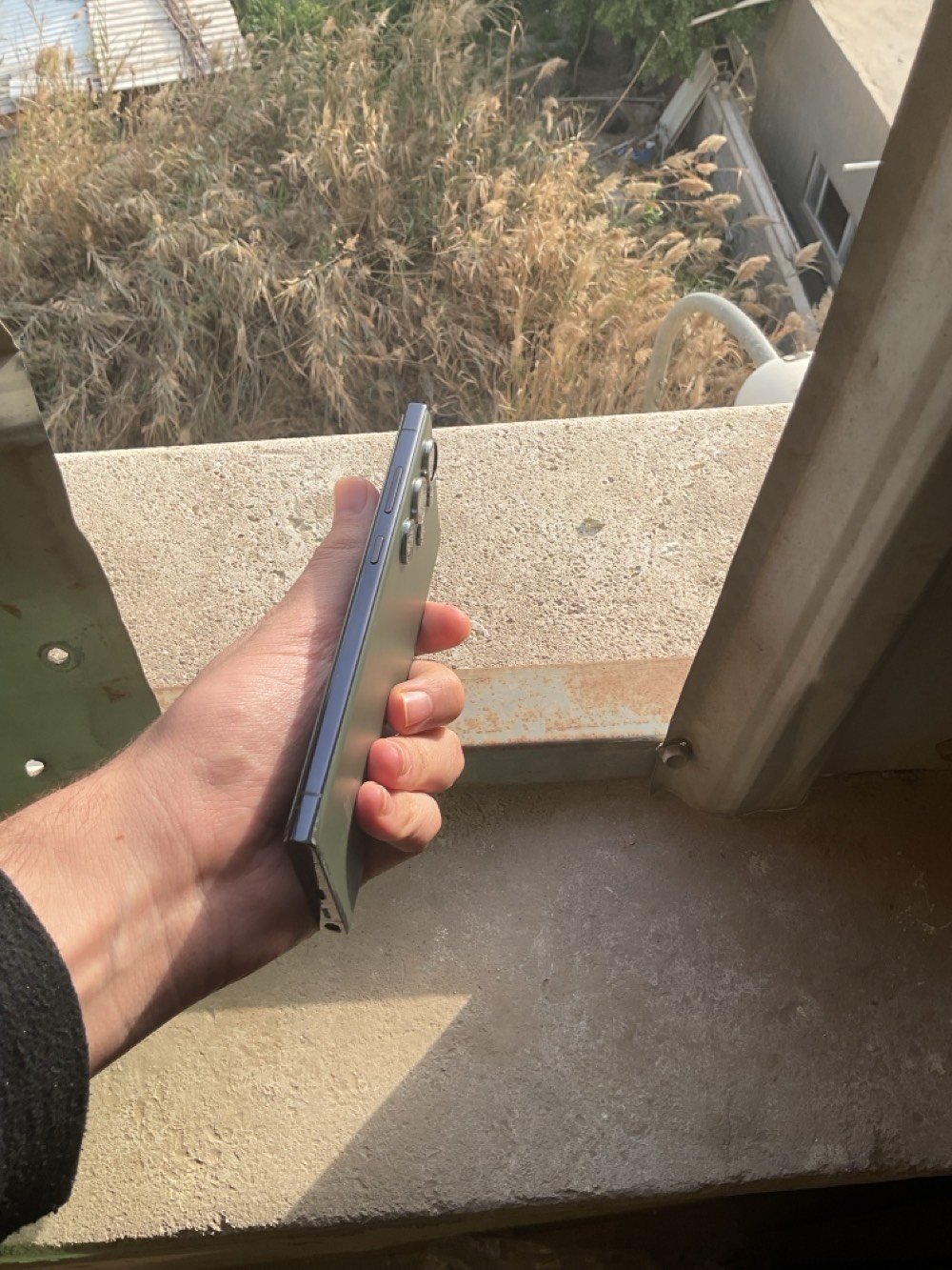 سامسونج s23 ألترا شرق واسط دبل سيم كارت ذاكرة 512 كامل مواصفات كله بلادي وكلشي شغال فول نظافة  مستعمل فترة قليلة بطاريته فول كلشي بلادي فقط مبدل ظهر 