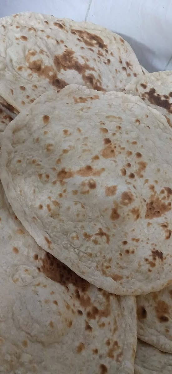 السلام عليكم …
من رخصت الادمن. 
يتوفر خبز بيت 
للحجز مراسلة الصفحه أو تصال على الرقم ***********
يوجد توصيل.
