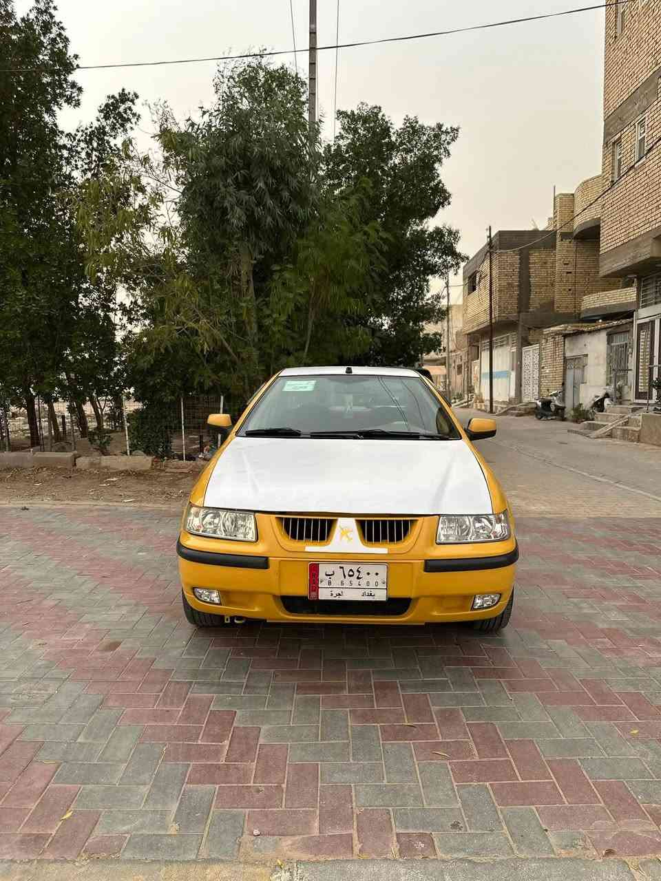 سلام عليكم سمند مديل 2012 للبيع رقم نكليزي باسمي السيارة خير من الله إذا مو شراي لا تخبرني فدوى بيه صبغ جاملغ فقط مدينة و كير جدد تخم تاير جديد تبريد ثلاجة منظومة زنون مصفرة هيئة و غرامات تحويل ثاني يوم المكان بغداد الحسينية ما متواجد على الفيس الرقم ***********
