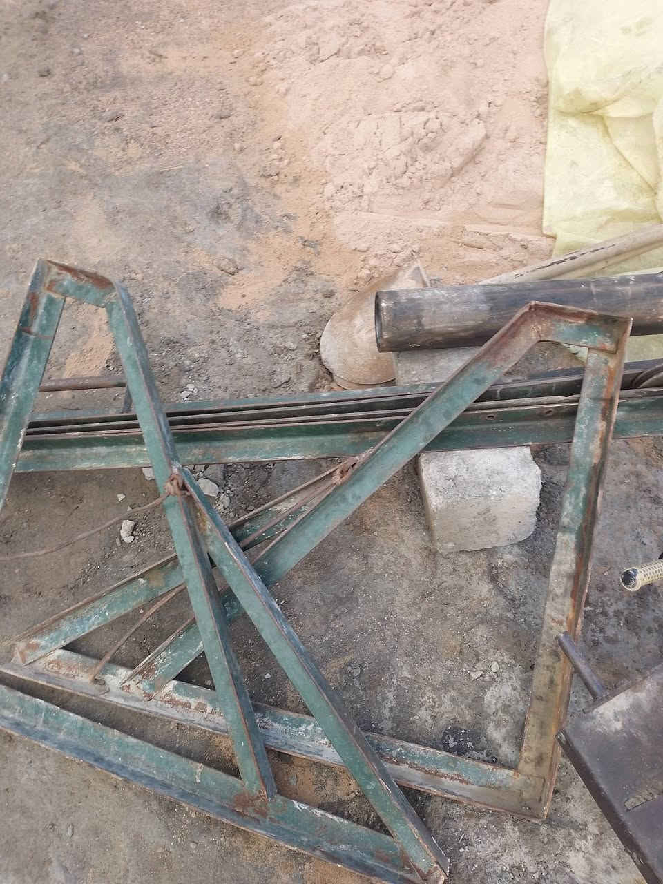 ونج ماعوزه برغي شد وشتغل البيع مكان سماوه ***********
