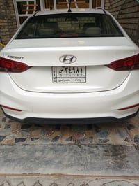 اكسنت 2021 وارد امريكي رقم بغداد محرك  دوش دبل نوزل 1600 ماشيه 94 مكان...