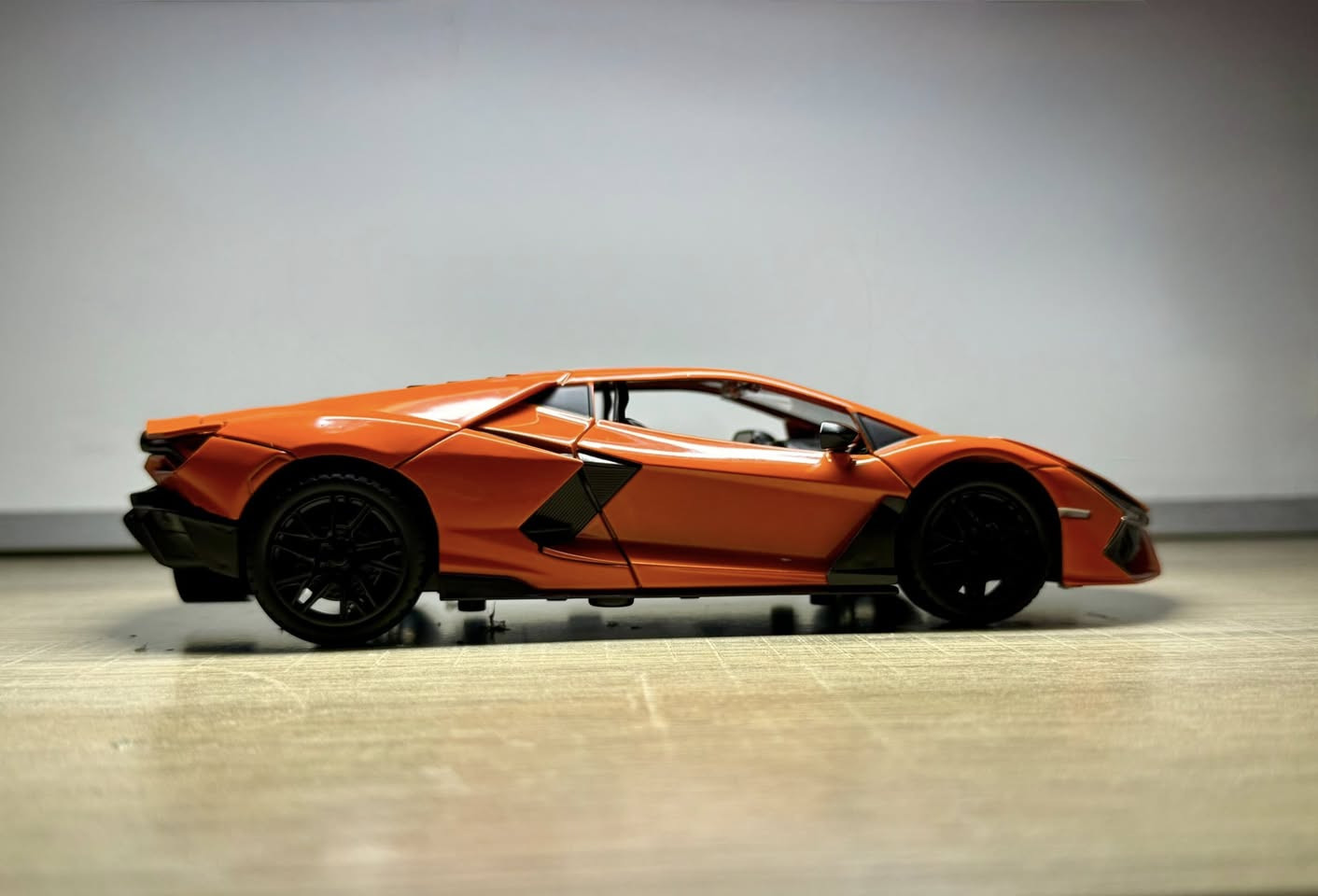 لمبركيني ريفلتو
Lamborghini Revuelto
حجم 1:24
انتاج شركة jinlifang 
للتواصل واتساب ***********
#عالم_المصغرات_والمجسمات #tsar_store #diecast #Lamborghini
