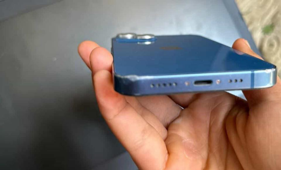 سلام وعليكم ، ايفون 13 عادي 128 بطاريه 80 شرق اوسط شريحه وحده الجهاز  نهائيا ممفتوح ولا مبدل بي شي بس بي طخات خفيف بالزوايه نهائيه مامأثرات على الشاشه ولا الضهر ولا الشاصي رايده ب450 وبي مجال بسيط


**إذا كنت صاحب هذا الإعلان وتريد حذفه لأي سبب، رجاءا أرسل رسالة إلى الدعم الفني**