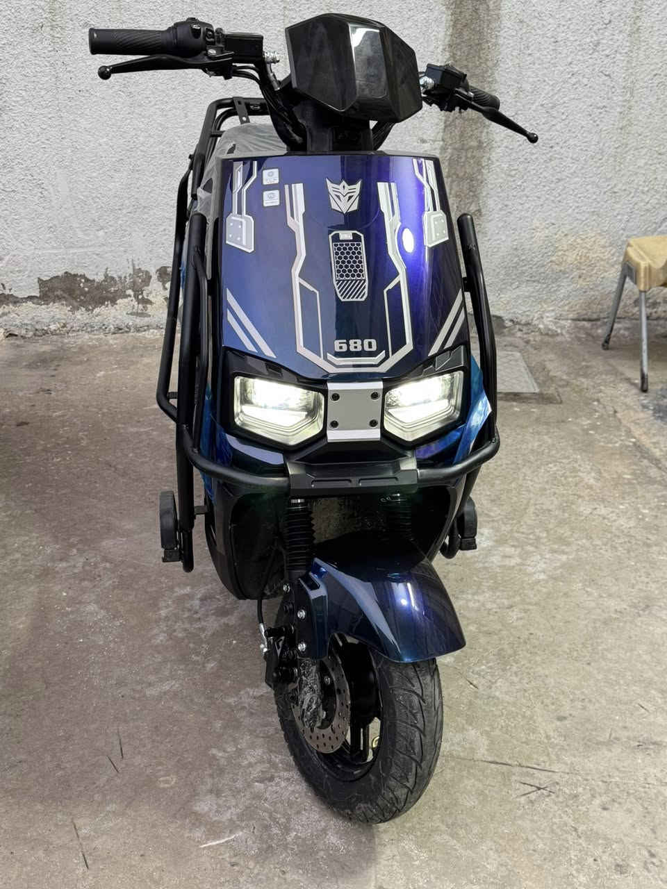 السلام عليكم باقي أخر ٨ دراجات من الحاوية سعر بلاش بسعر الكلفة اذا كلهن شلع السعر ٦٥٠ واذا مفرد وحدة او ثنين السعر ٦٧٥ الدراجة مزودة بدرع داير مايدور وجادر اصلي وخوذة ودواسة 
للاستفسار ***********
