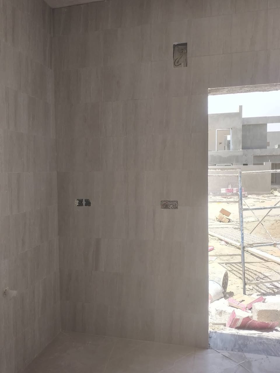 اسطه سيراميك باسعار مناسبه تسليم مهندس ***********
