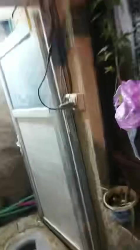 اللهم صل على محمد وال محمد 
مكتب دلاليه الكرار للعروض المميزه ✅
بيت 🏠 للبيع مساحه 50 متر
موقعه الاستكشافات شارع دائره المجاري جهة ال100 حي الزهراء وبسعر مناسب جدا 27 مليون وبي مجال 💸🔥
للاستفسار اكثر الاتصال على الأرقام التاليه 
***********/***********
