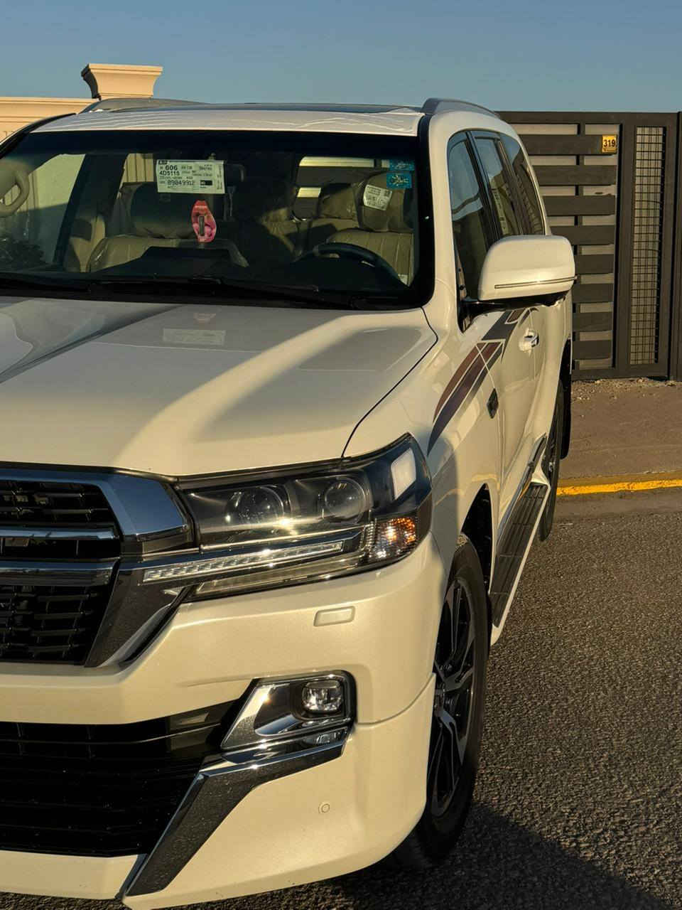 سلام عليكم لاندكروز بريم  البيع موديل ٢٠٢١ رقم بغداد نكليزي  فول مواصفات جنطه كهربائيه كامري خلفيه وماميه تحكم ستيرن  سيارة  كفاله عامه سيارة موصفات عاليه سيارة  ماشي ٨٠  حقيقي مكان سيارة كربلاء  جمالية  مقابل شركته كاله ستفسار عل رقم *********** سعر ٦٤٠
