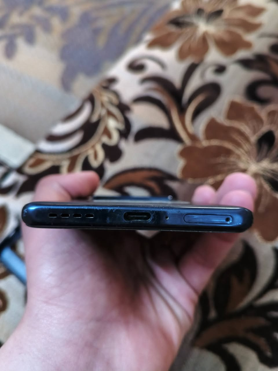 السلام عليكم
جهاز انفنكس نوت 40 برو 
الذاكرة 256
الرام 24
الجهاز كلشي مابيه نضيف 
بس بي خظش خفييف بل زاويه الجهاز 
السعر 270 وبيه مجال للطيبين 
للحجز والستفسار ‏‪***********‬‏
